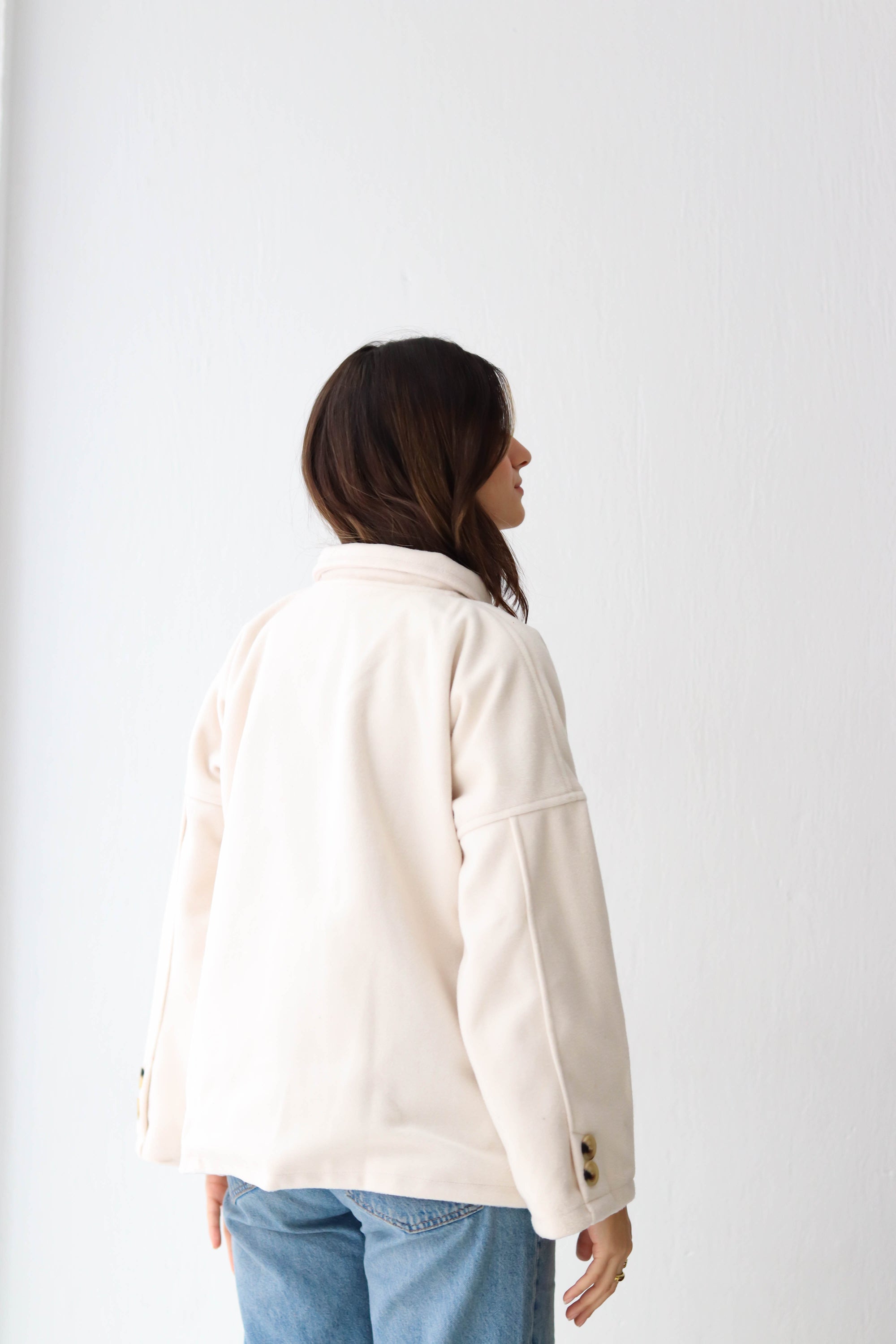 Cozy Buttoned Jacket -in warm off-white
