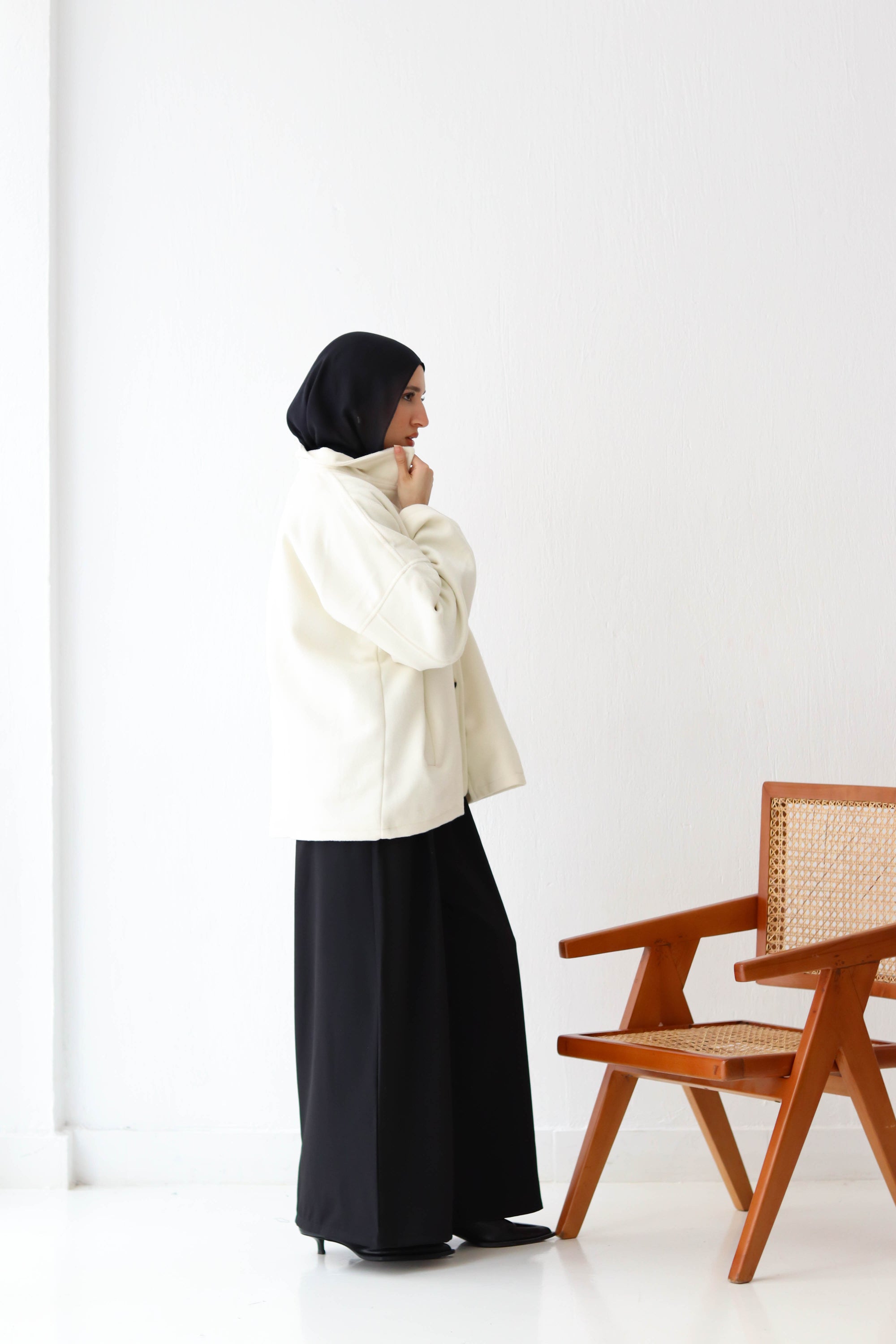 Cozy Buttoned Jacket - in cream